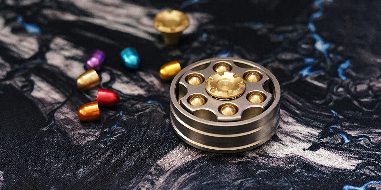 专属男人的edc玩具左轮指尖陀螺