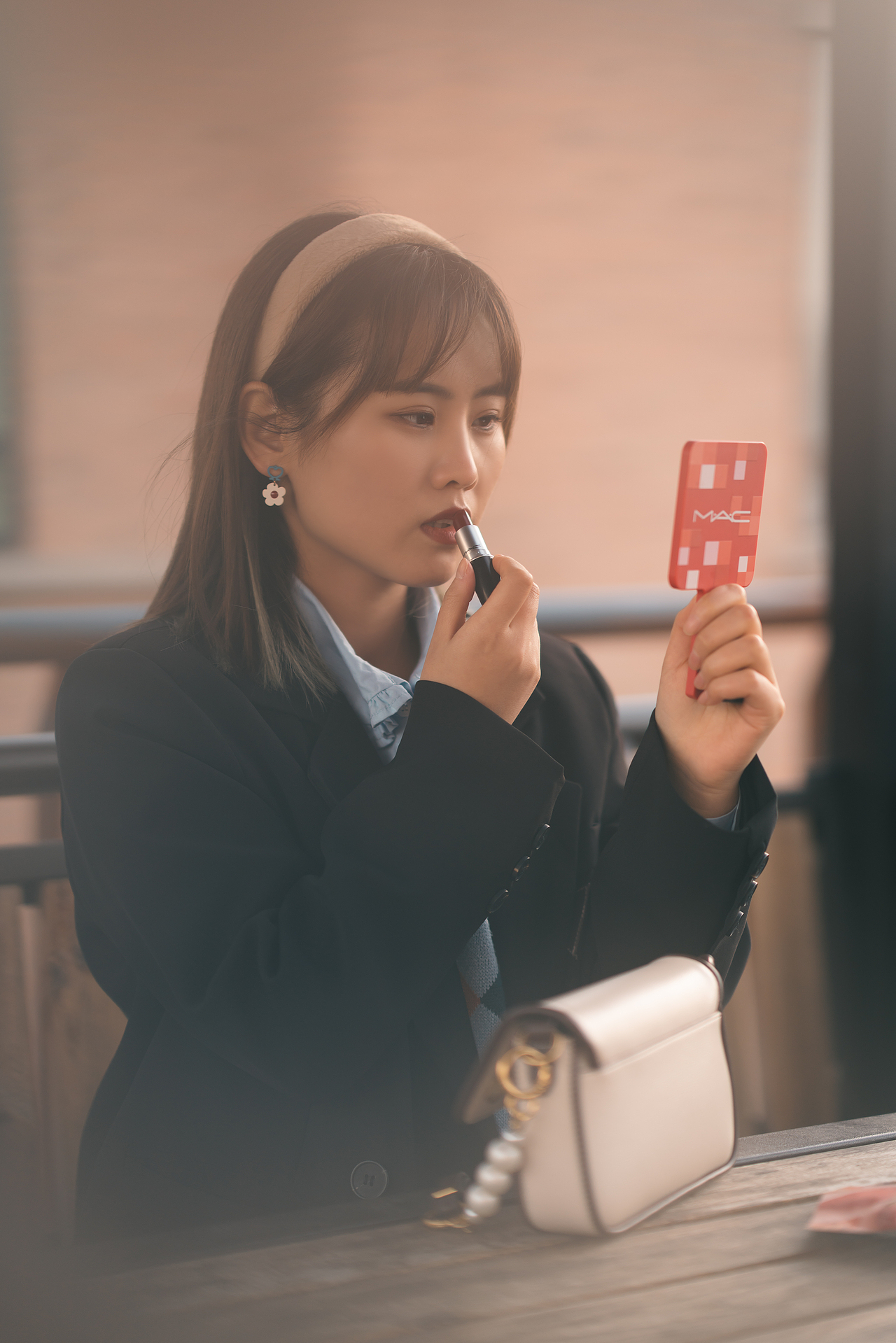 去77文创园拍写真？（图ZMzA5MjE1NTQ0） - 人像摄影 - 站酷设计师良智Jerry原创素材 - 站酷ZCOOL