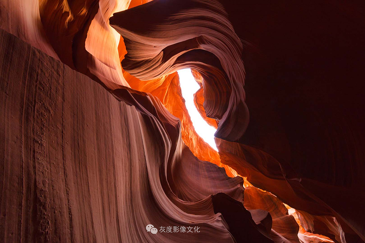 羚羊谷1Antelope Canyon1黄海燕作品-灰度影像高阶荣衔会员
