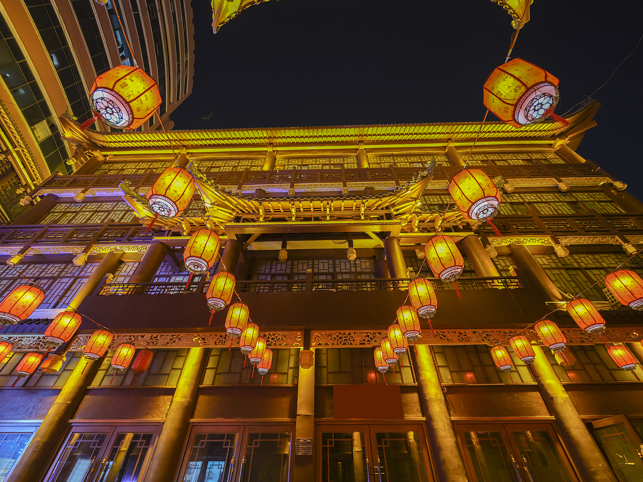 华灯初上 — 济南大观园（图ZMjkwNzIxMzUy） - 环境/建筑摄影 - 站酷设计师祥云建筑空间摄影原创素材 - 站酷ZCOOL