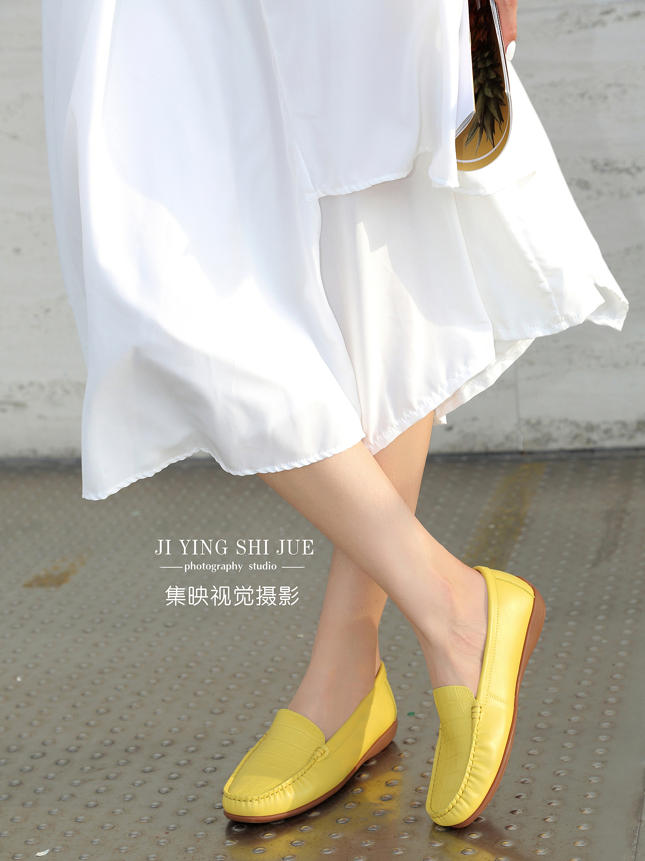 休闲女鞋摄影时尚妈妈鞋拍照平底单鞋拍摄网拍图片（图ZMjY0MDgzNDM2） - 产品摄影 - 站酷设计师广州集映视觉摄影原创素材 - 站酷ZCOOL