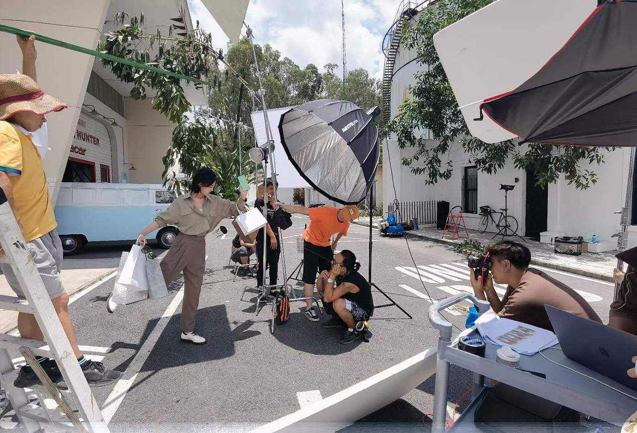 OPPO Watch 2 智能手表形象海报（图ZMjYzOTMyMTM2） - 产品摄影 - 站酷设计师噢吼文化原创素材 - 站酷ZCOOL