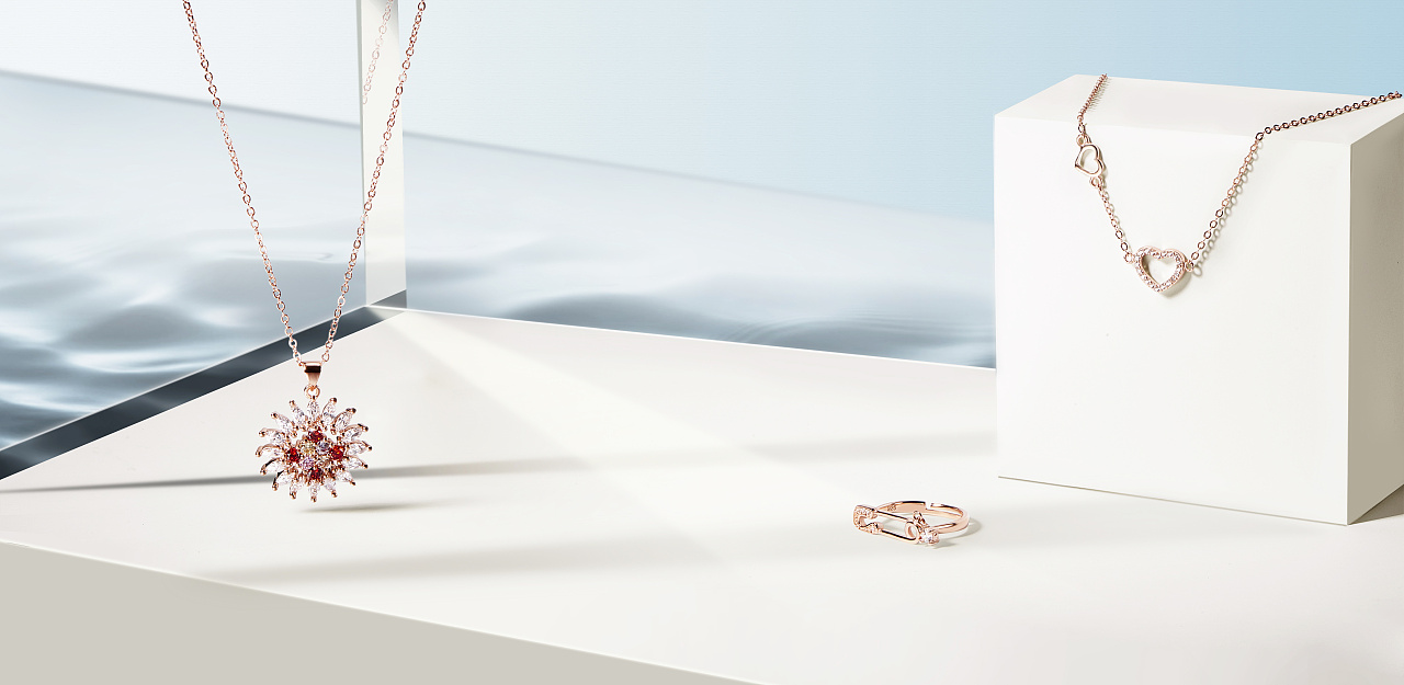 一些饰品广告拍摄精修