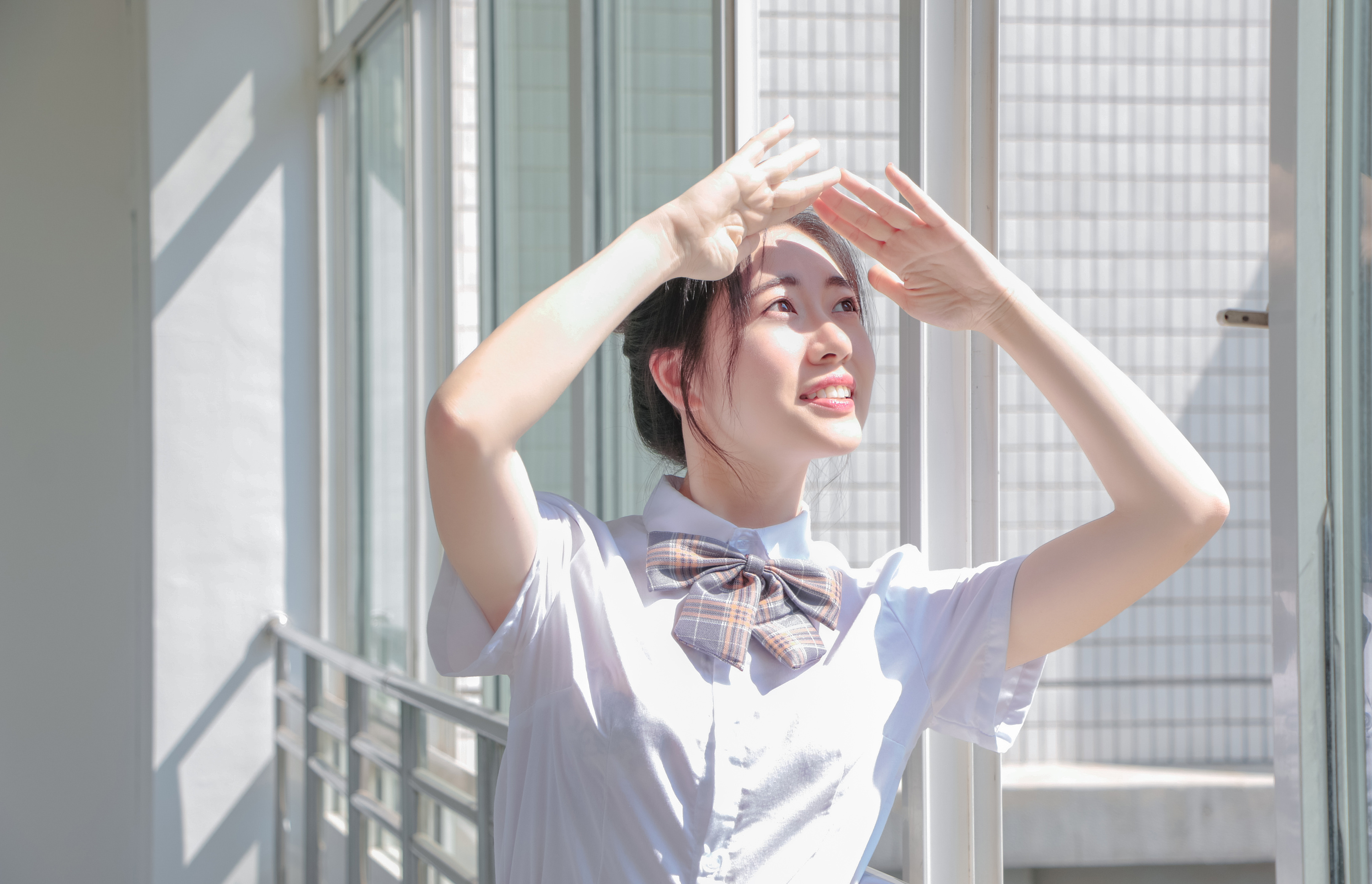 青春女生清新校园制服摄影