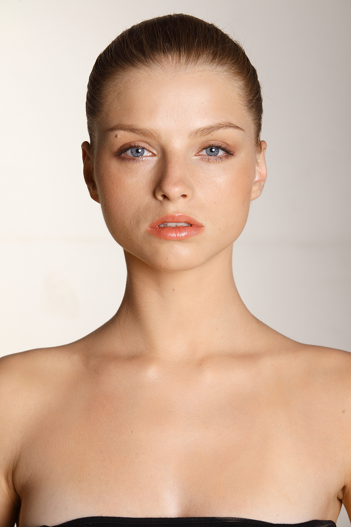 会修图的啊刘人像精修练习