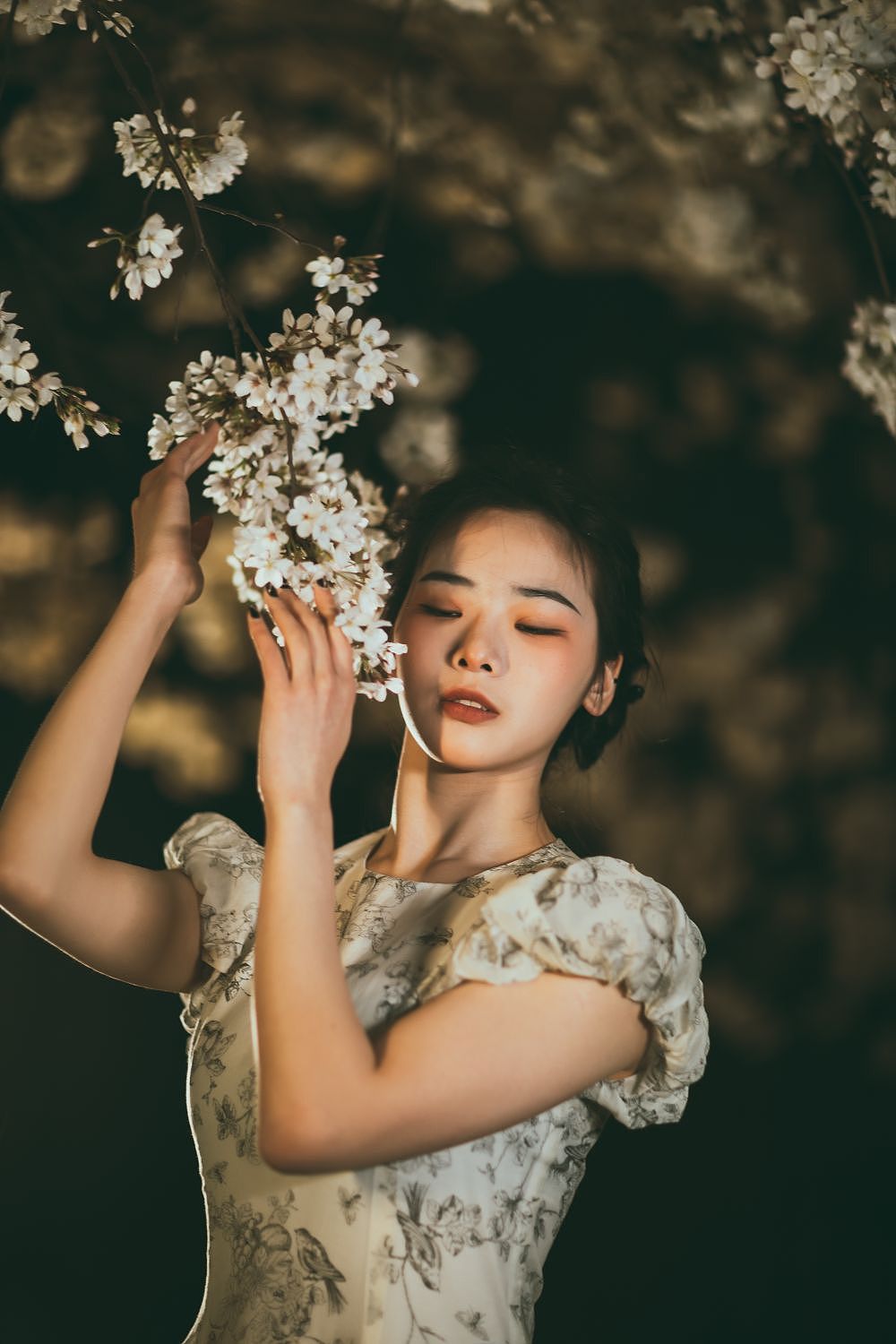 山櫻如雪 紅顏易消（圖ZMzM1OTU5MzI0） - 人像攝影 - 站酷設(shè)計(jì)師大鵬映象原創(chuàng)素材 - 站酷ZCOOL