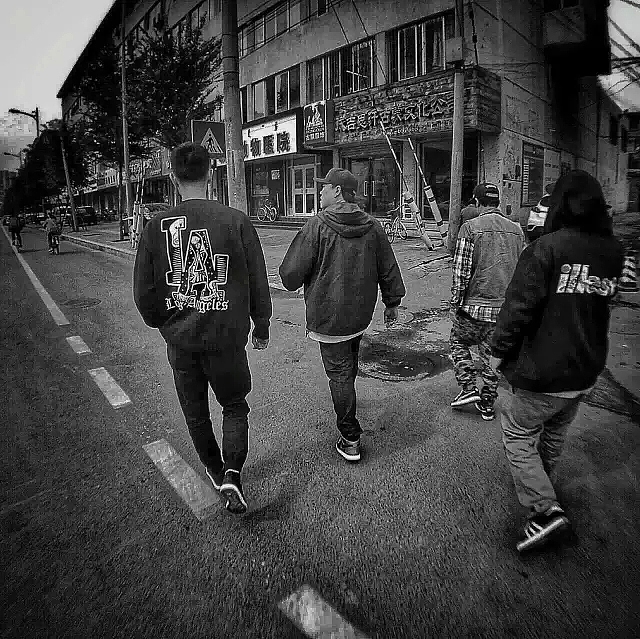 街头品牌STRETAGWEAR(图ZMzkyNjc4MDQ=) - 休闲/流行服饰 - 站酷设计师MarkMan张忆北原创素材 - 站酷ZCOOL