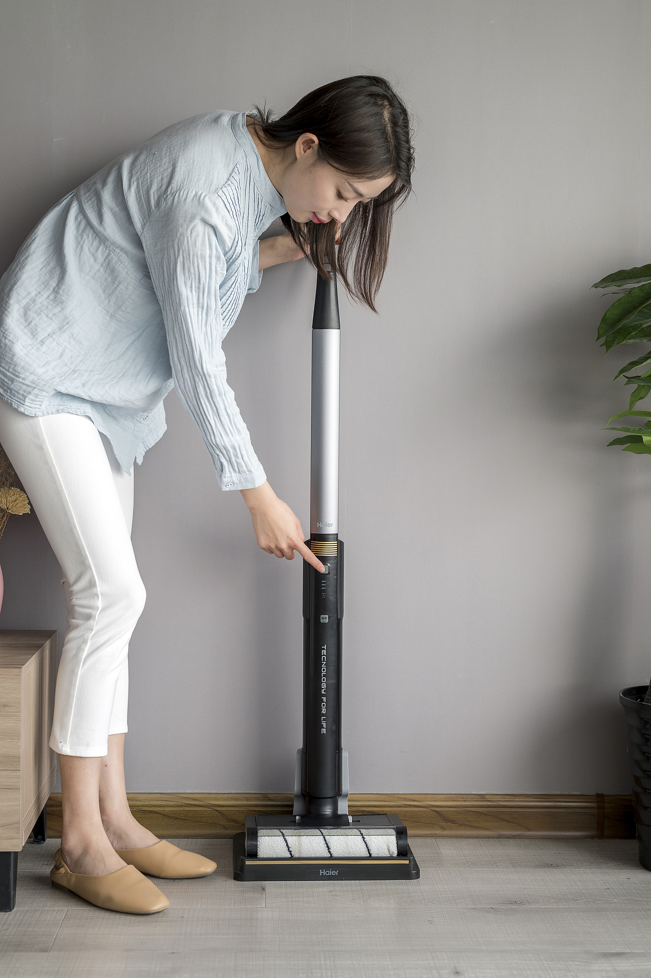 海尔洗地机场景图（图ZMjM4NDMyMDYw） - 产品摄影 - 站酷设计师青岛芝麻商业摄影原创素材 - 站酷ZCOOL