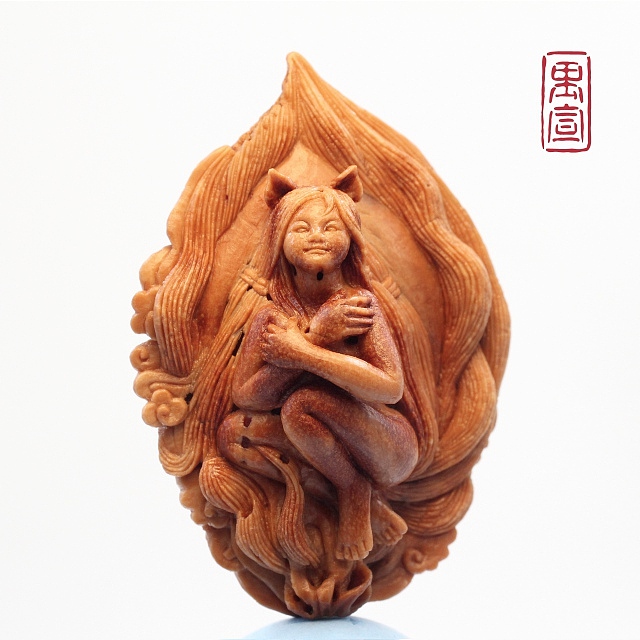 《青丘狐仙》桃核雕刻（图ZMTAyMzI1OTc2） - 其他手工艺 - 站酷设计师禺宣原创素材 - 站酷ZCOOL