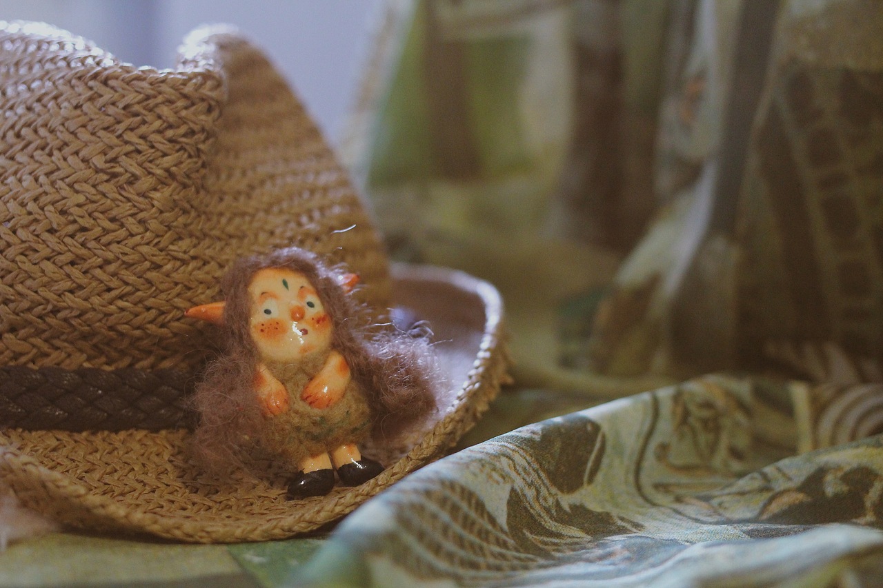 人与动物//小系列早期粘土原创人物手作/白员外（图ZMTU1NjgxODA4） - 其他手工艺 - 站酷设计师白员外Bayes原创素材 - 站酷ZCOOL