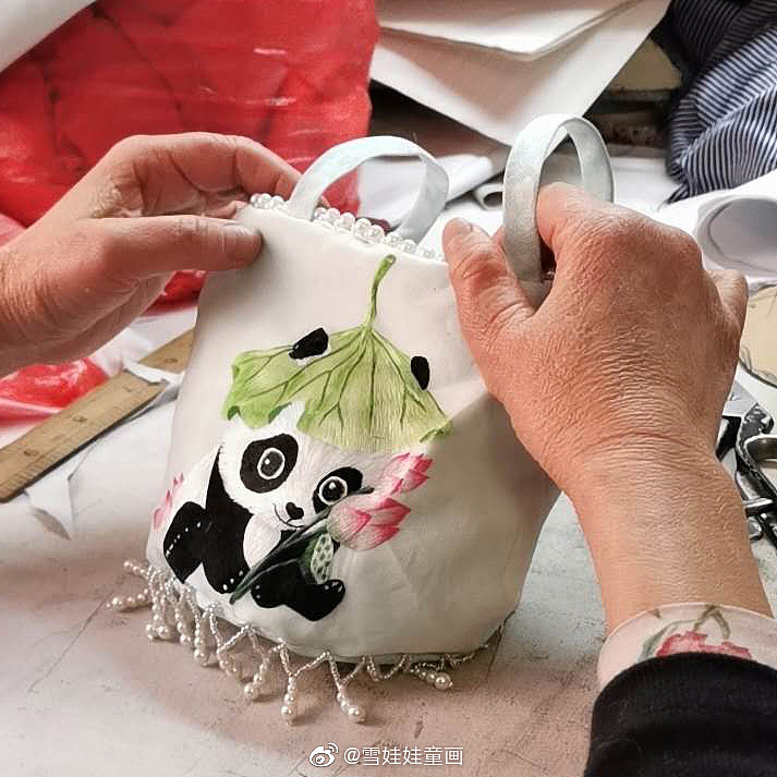 【中国熊猫】荷花篇（图ZMjA5NzUxOTA4） - 商业插画 - 站酷设计师雪娃娃童画原创素材 - 站酷ZCOOL