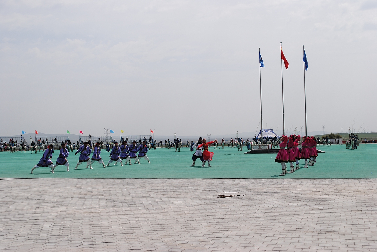 内蒙古西乌珠穆沁旗“白马文化节”