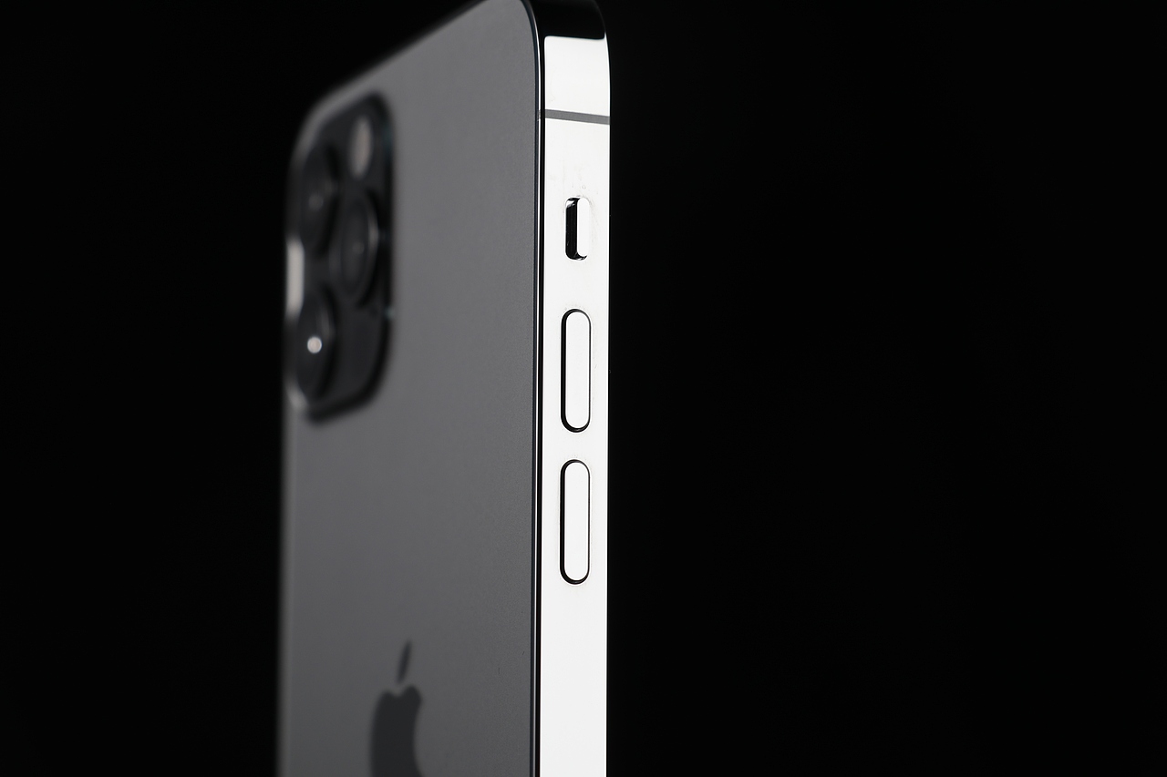 iPhone 12 / iPone12 Pro（图ZMjMwNzI5ODYw） - product - 站酷设计师小林同学721原创素材 - 站酷ZCOOL