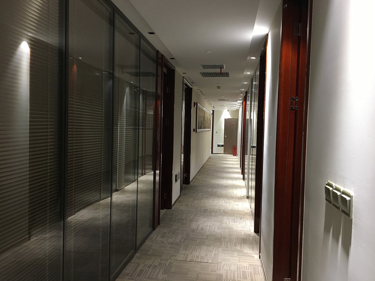 文广大厦办公室 设计方案 基本竣工状态（图ZMTE2MjIwOTg0） - 家装设计 - 站酷设计师飞行线设计阿蒙原创素材 - 站酷ZCOOL