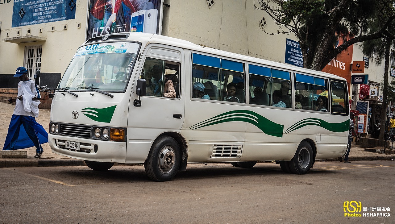图瓦卢公交车图片