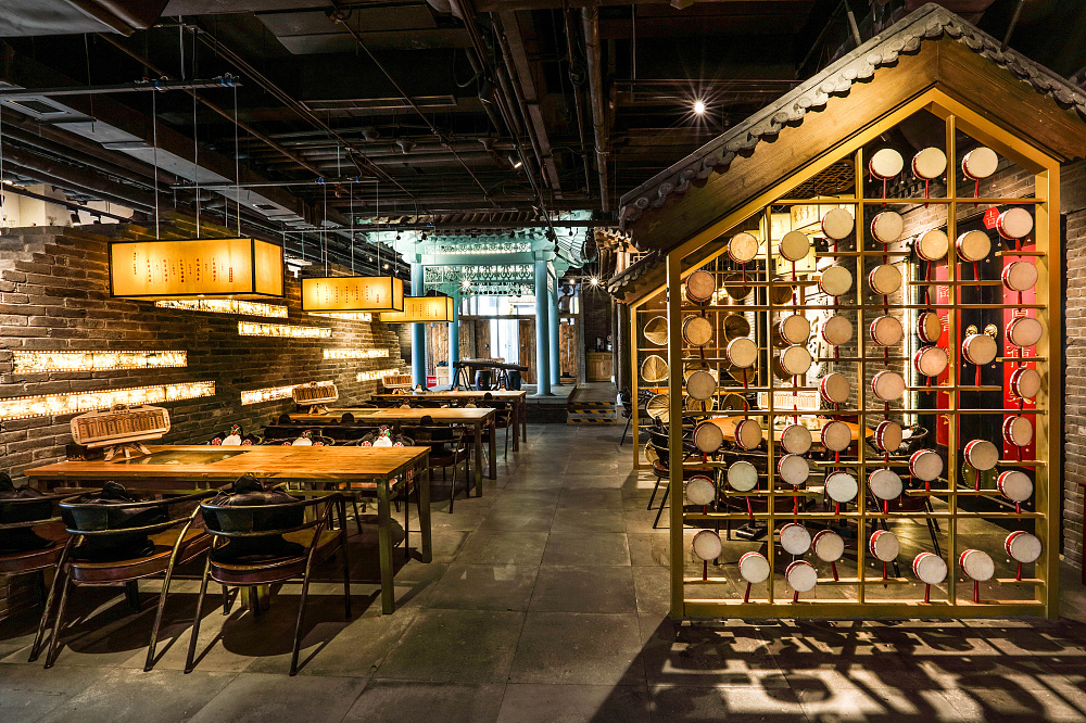 容品牌:局气餐厅设计-vi升级,新店空间升级