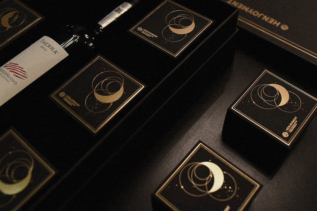 HENJOYMENT-中秋月饼设计（图ZMTI4MjAzNzI0） - 包装 - 站酷设计师DotNiners原创素材 - 站酷ZCOOL