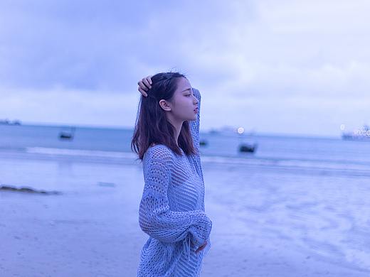 [晨的海]