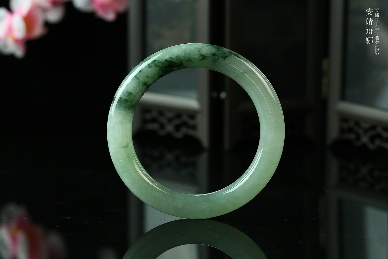 2016上半年翡翠合集 | 静物珠宝翡翠产品摄影|修图后期|淘宝产品|戒指吊坠项链耳环（图ZNTM3NzA5NzY=） - 产品摄影 - 站酷设计师annablle原创素材 - 站酷ZCOOL