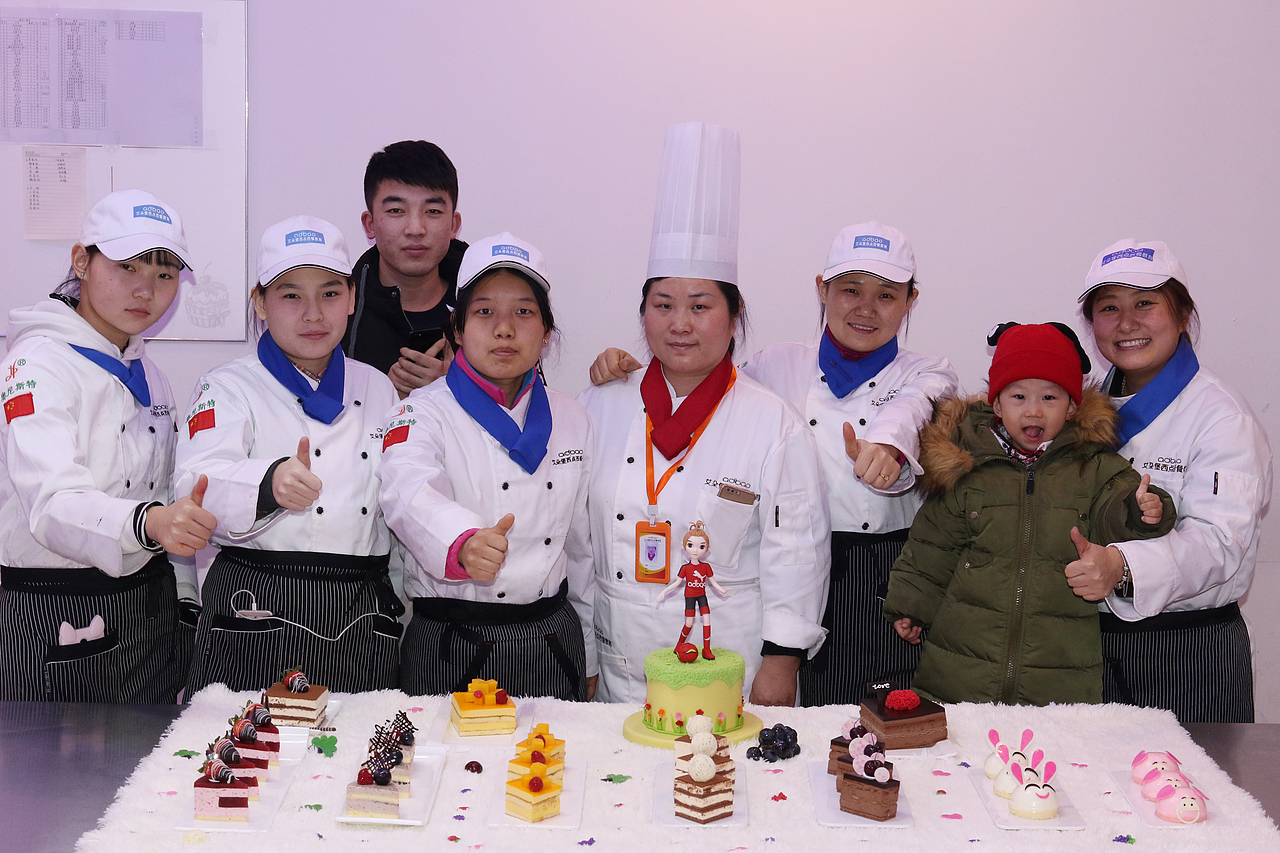 郑州艾朵堡西点西餐学校 作品