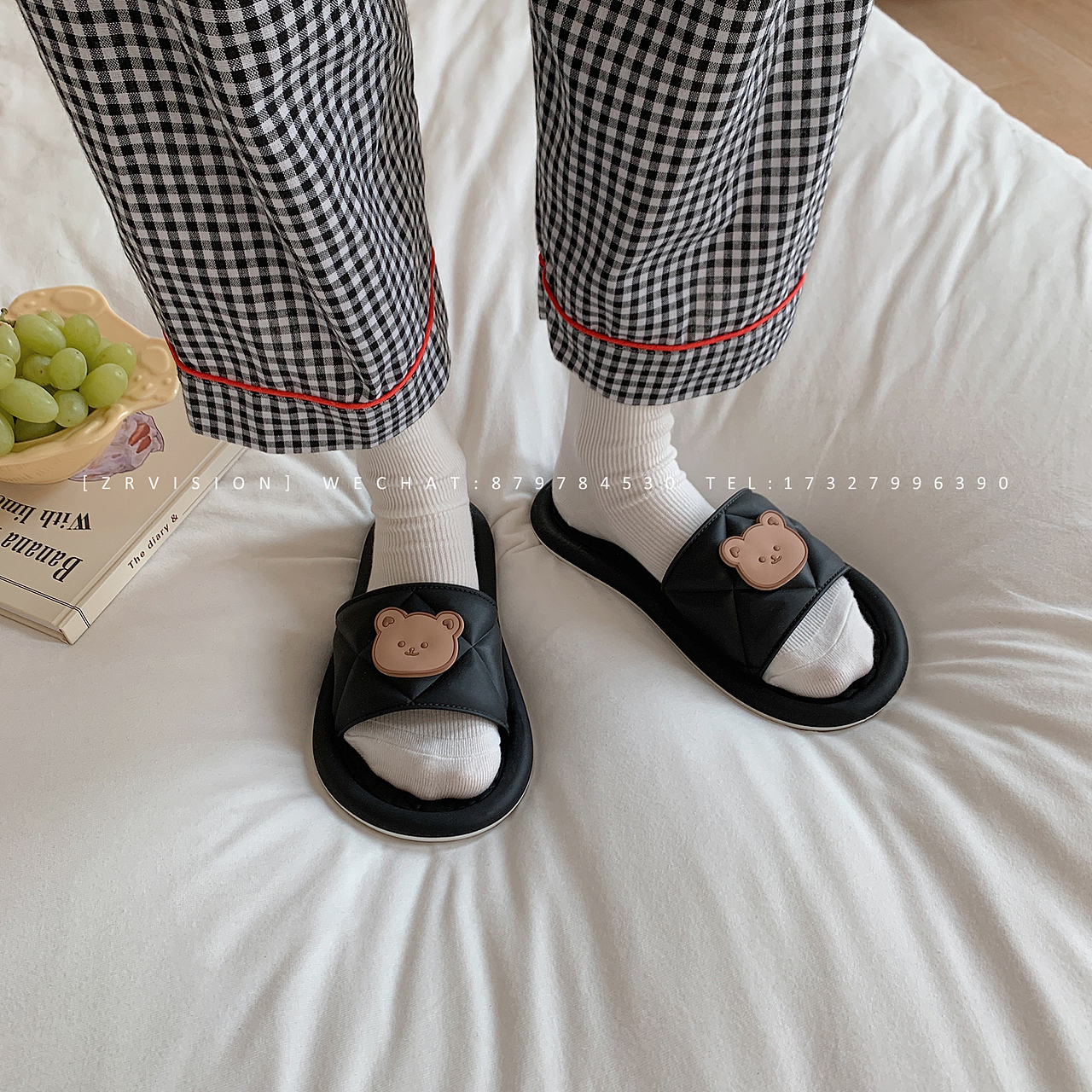 ins少女学生院可爱卡通风细细条风格凉棉拖鞋拍摄影照