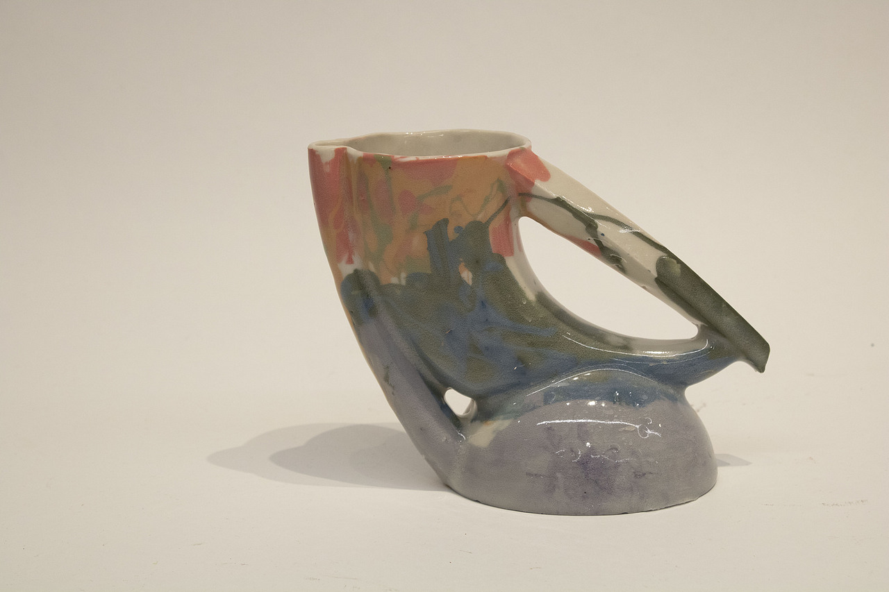 一组陶瓷容器·2021