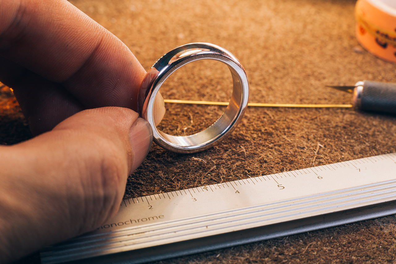 超大的木纹金戒指（图ZMjc0MTIzNzc2） - 首饰设计 - 站酷设计师易水癫原创素材 - 站酷ZCOOL