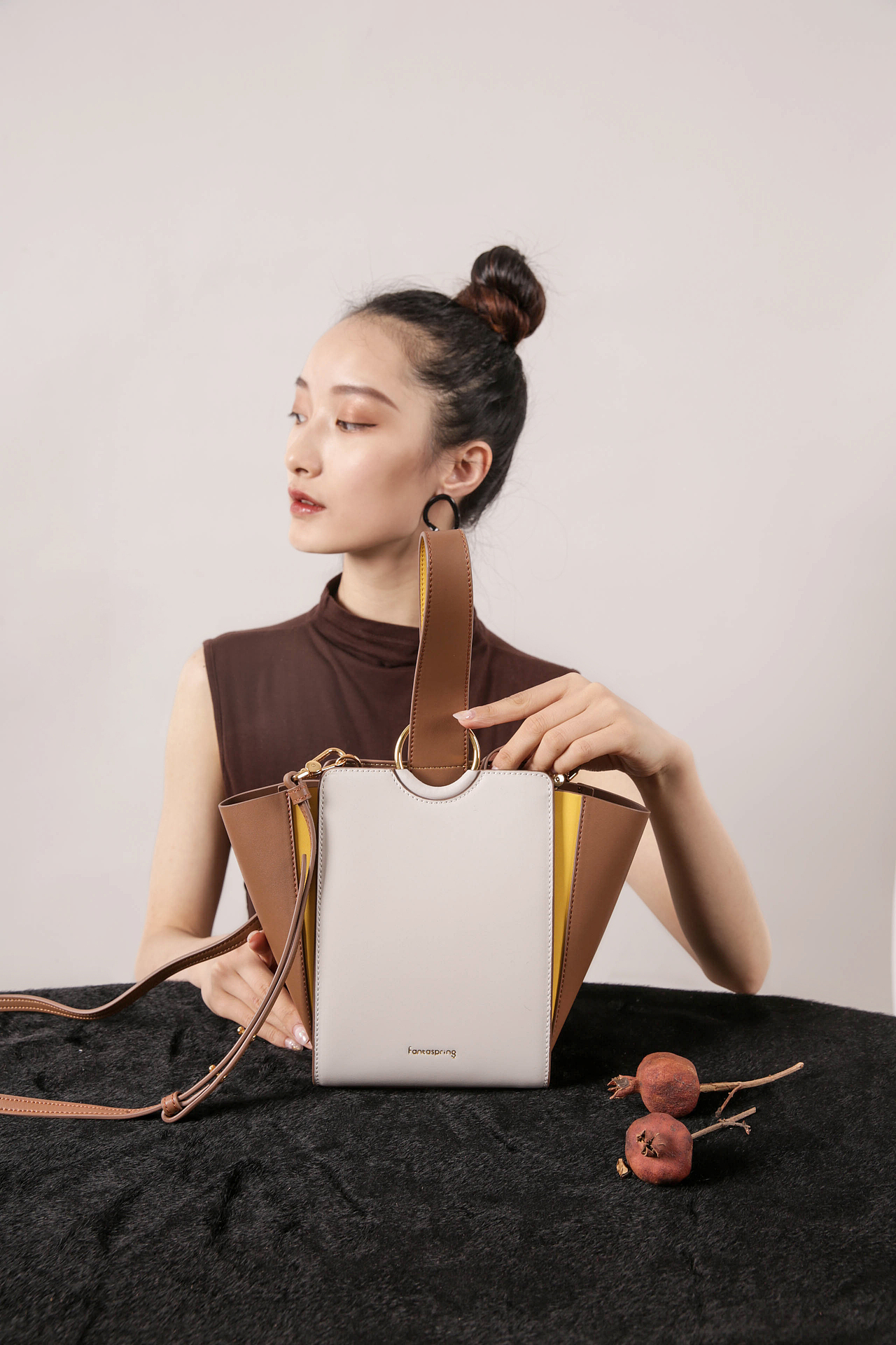 Fantaspring圆环手拎包