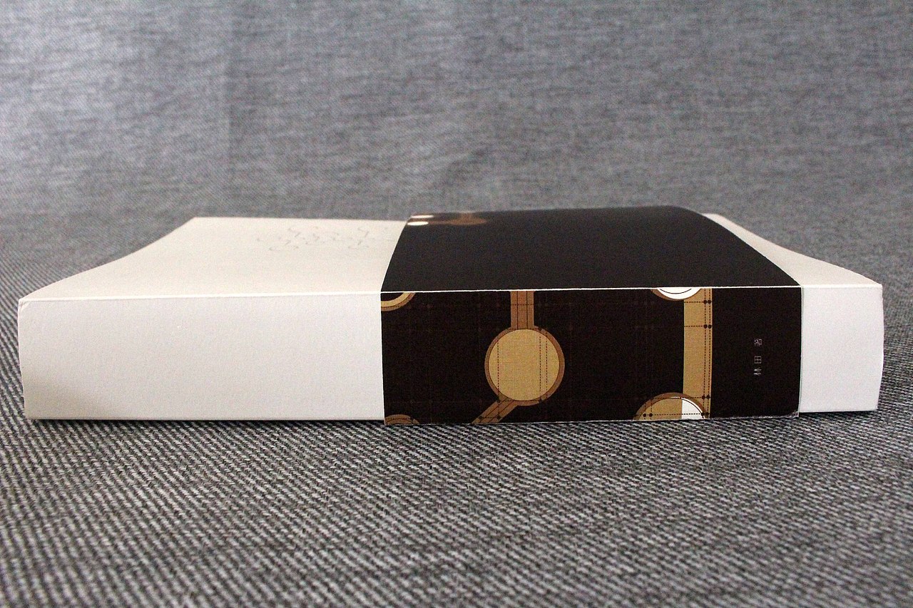 书籍装帧《字白》（图ZNDQ0MDQ4MDQ=） - 书籍/画册 - 站酷设计师林田原创素材 - 站酷ZCOOL