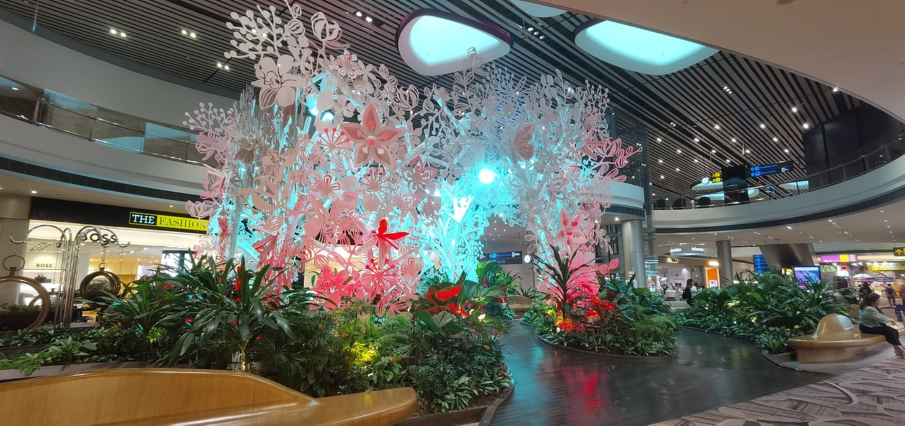 新加坡机场内部装饰（图ZMzc2OTAwNDUy） - 商业空间设计 - 站酷设计师阎评作品集原创素材 - 站酷ZCOOL