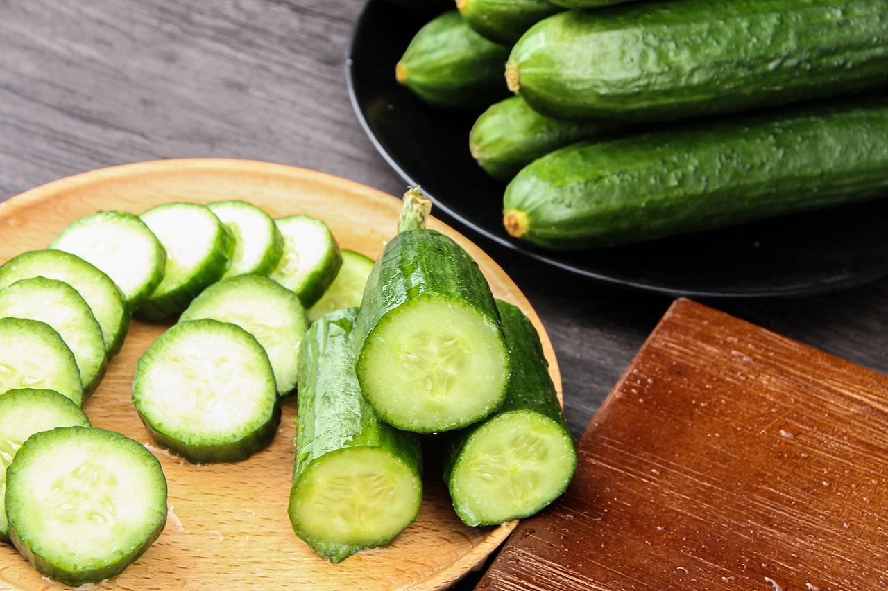 小黄瓜静物拍摄布光