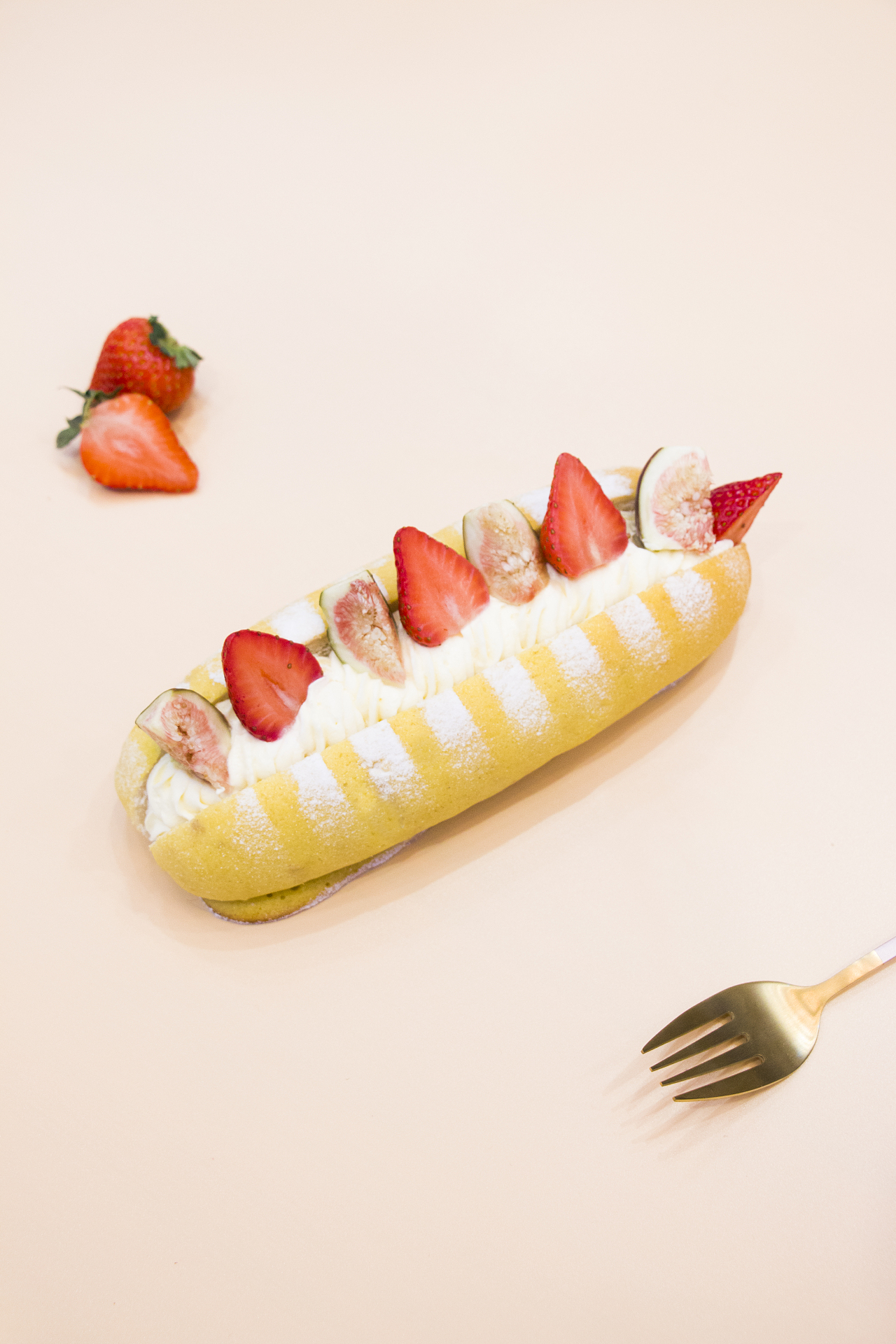 草莓的形状面包,草莓面包包装_大山谷图库