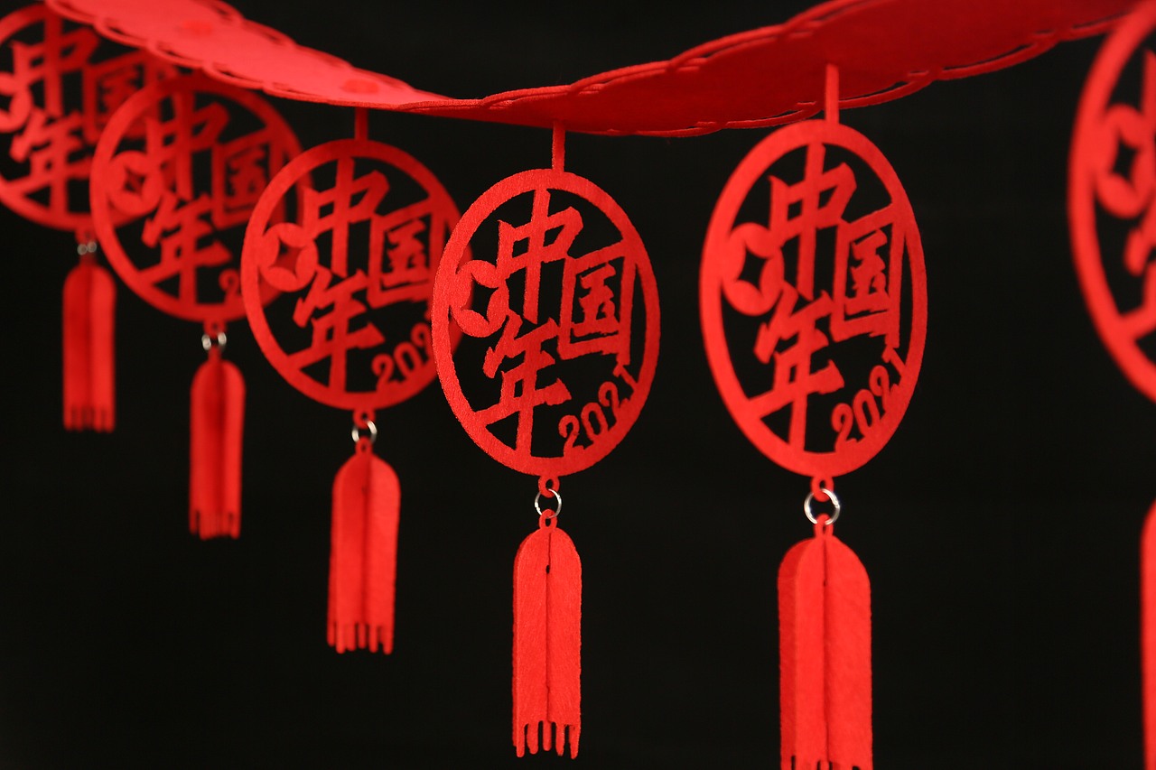 新年拉花气氛氛围装饰设计拍摄元旦拉花|摄影|产品摄影|林汤圆_原创作