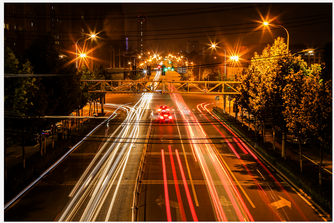 合肥一个小路口夜景
