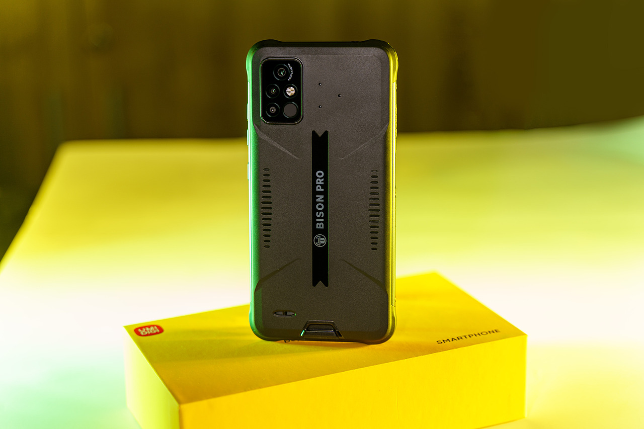 产品拍摄 • UMIDIGI BISON PRO（图ZMjk1Mzg5OTY0） - 产品摄影 - 站酷设计师LIUQI19原创素材 - 站酷ZCOOL