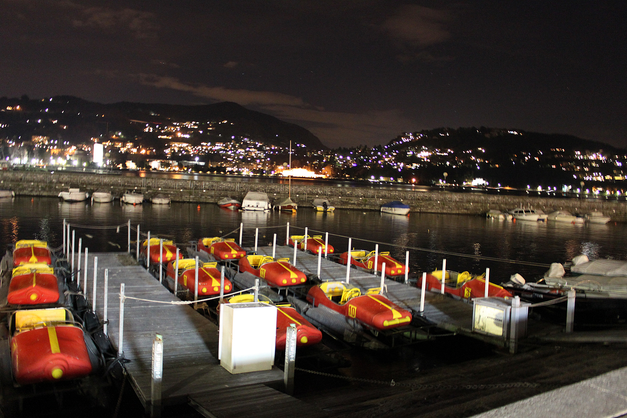 2013年01月04日在米兰旁边一个小城市como,白天晚上都美得让人忘记一切