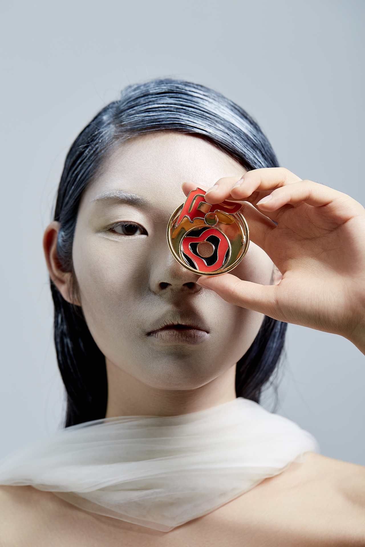 胸针
尺寸：65mm x 65mm x 8mm