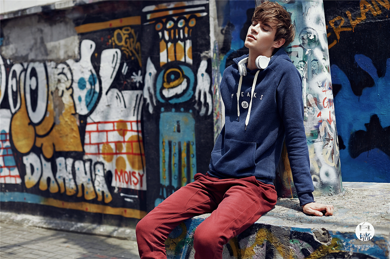 RJKK商业摄影修图后期休闲简约男装白墙（图ZMzc2NjY5OTI=） - 修图/后期 - 站酷设计师杭州白墙原创素材 - 站酷ZCOOL