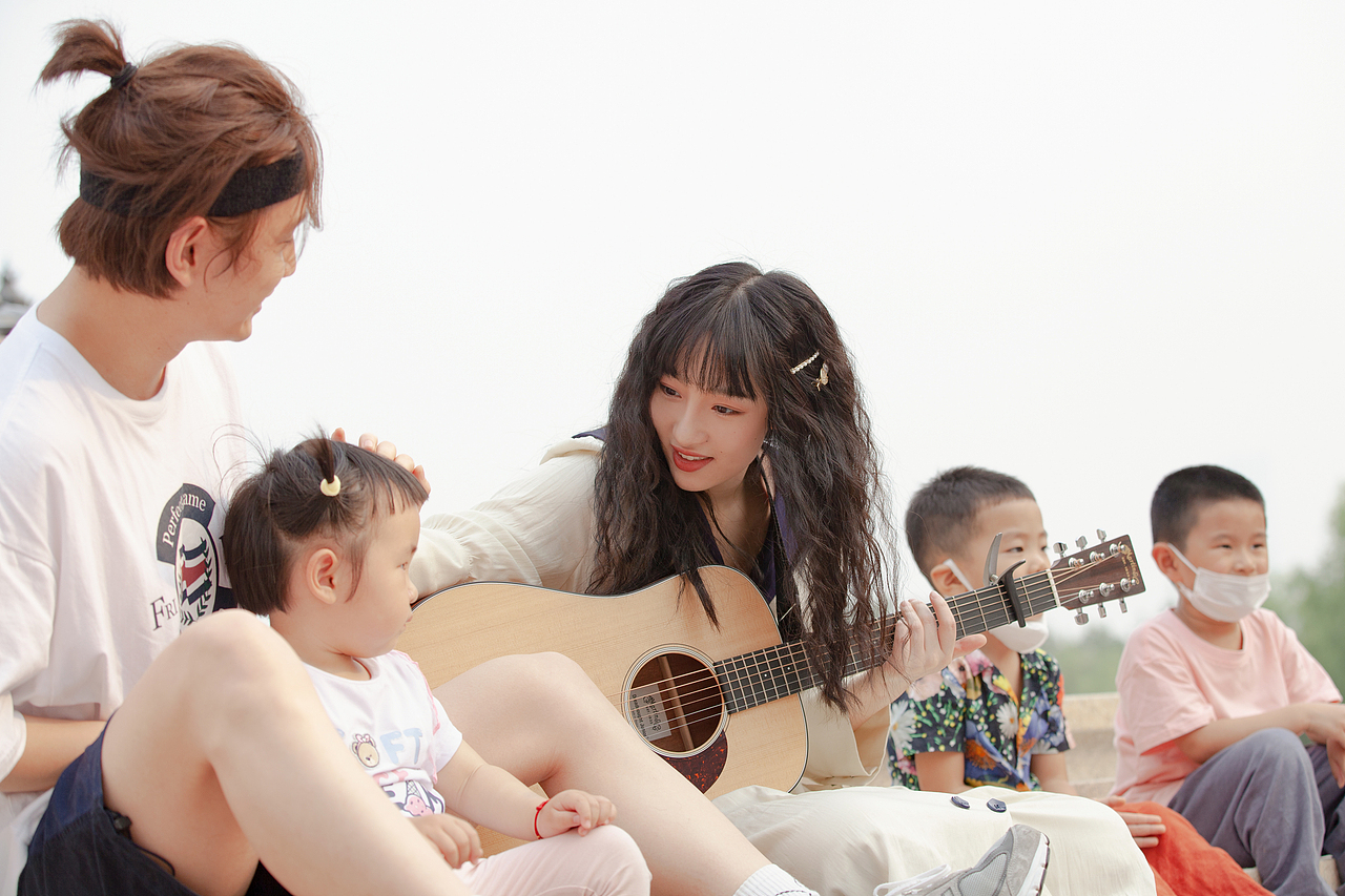 街拍音乐剧演员：严中杰&陈凯（图ZMjEzMTc1ODQw） - 人像摄影 - 站酷设计师酥soul原创素材 - 站酷ZCOOL