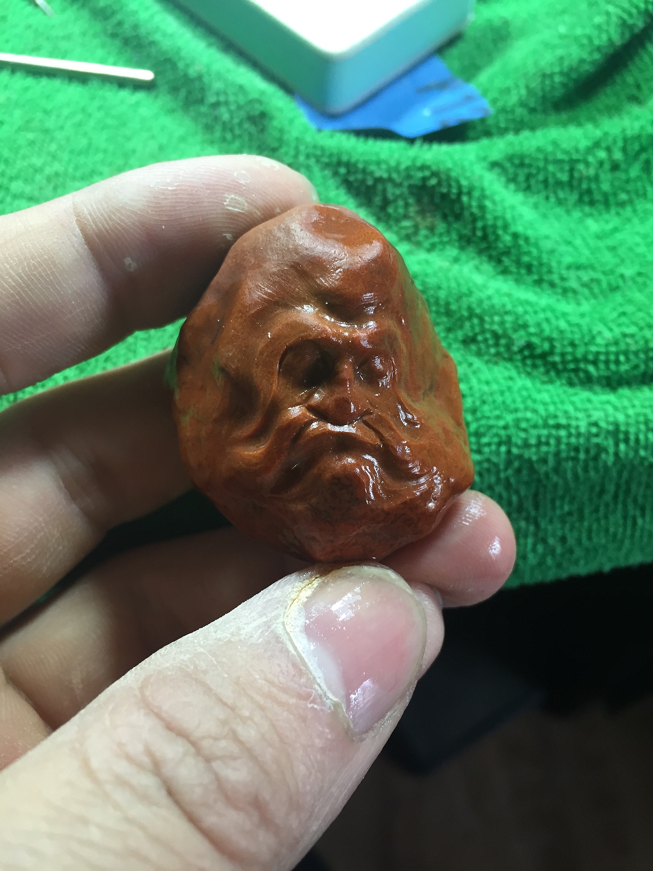 依人核趣出品,达摩雕刻过程!多多交流