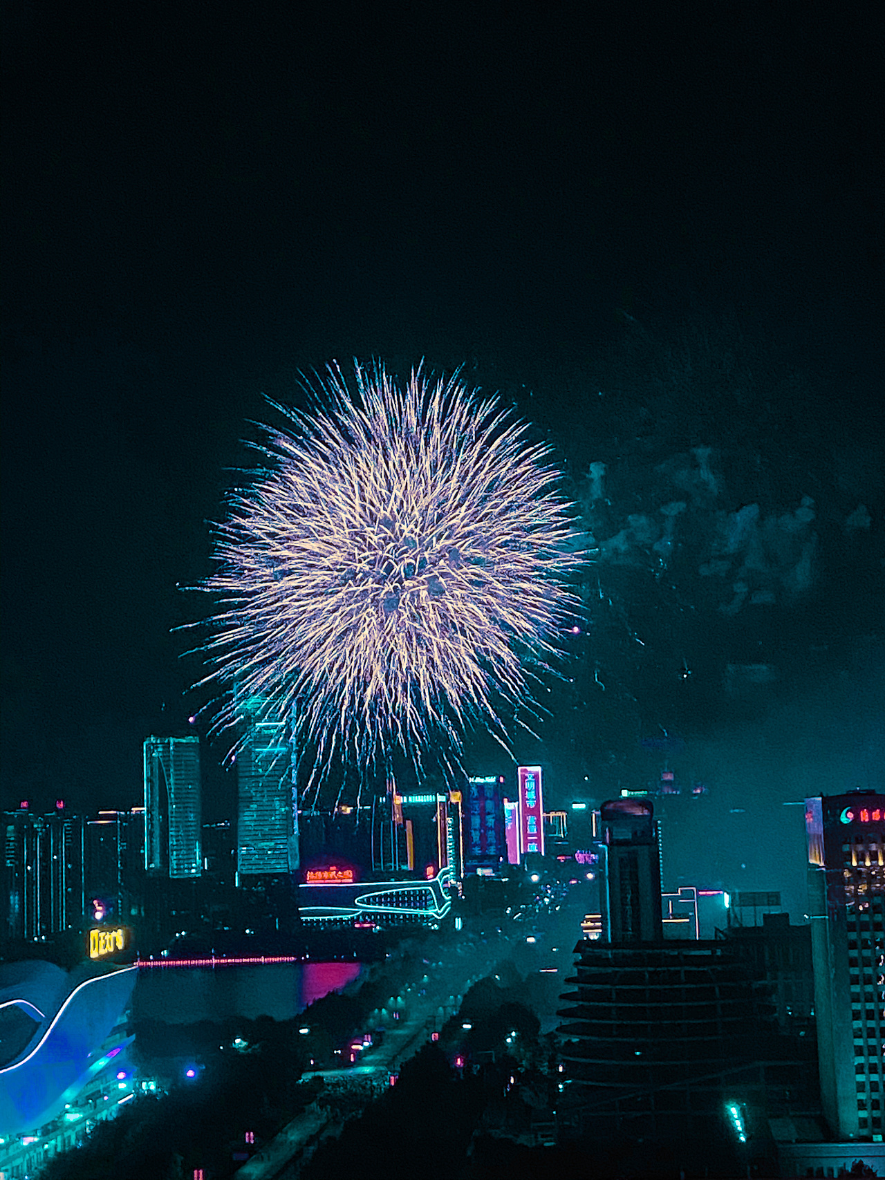 手机摄影 烟花 朋克风