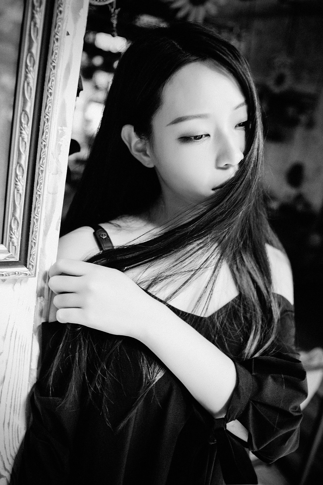 去年的这一天,应该是两个人。