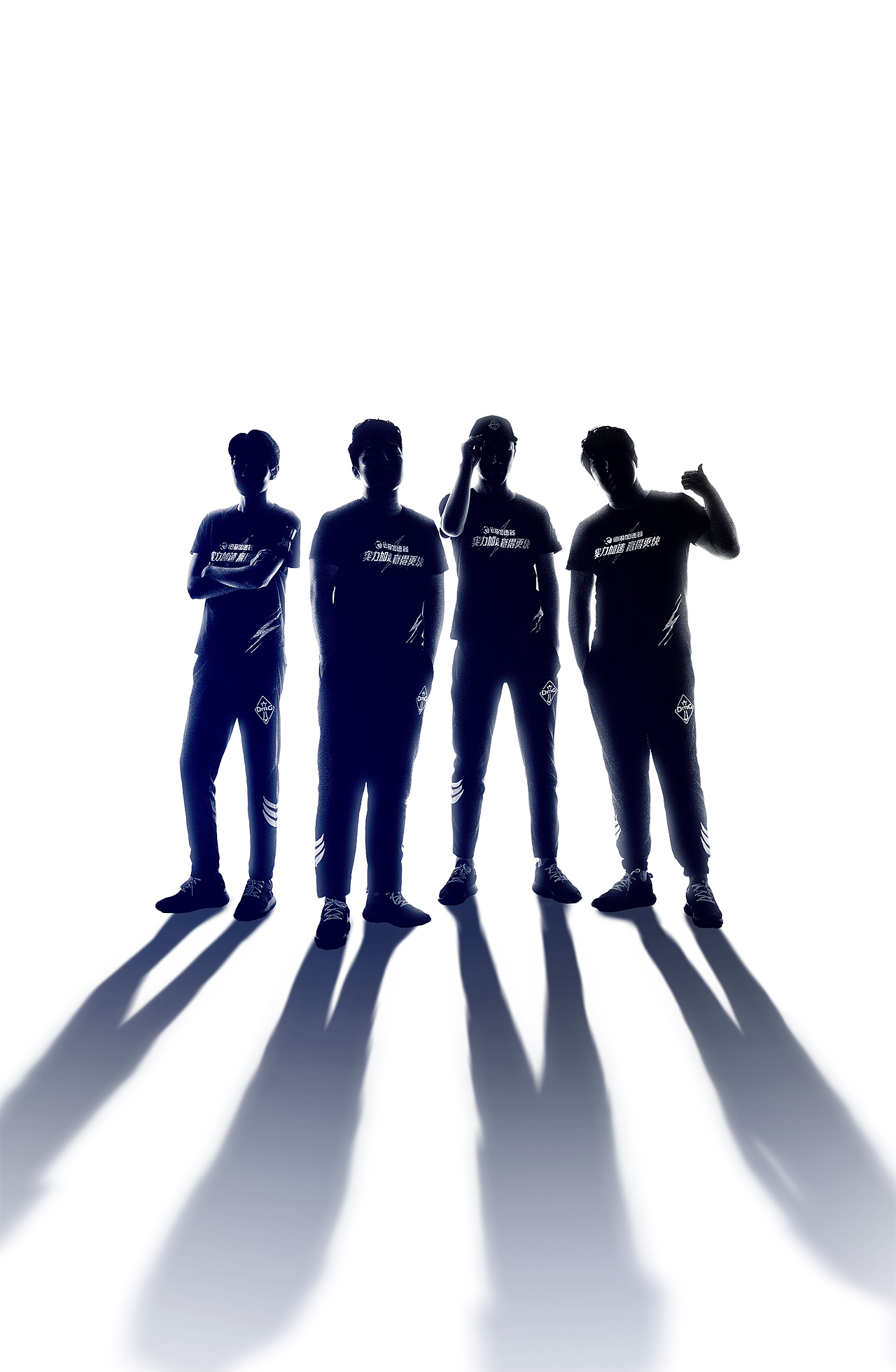 赢得更快omg电竞战队形象代言海报