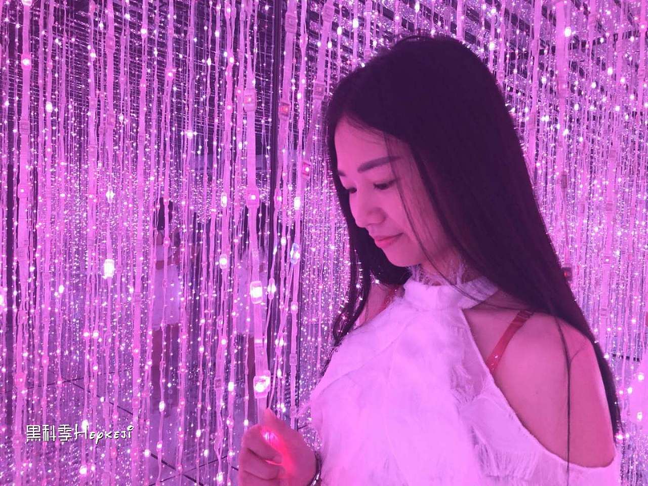 星空艺术馆、失恋博物馆、网红馆等暖场活动道具