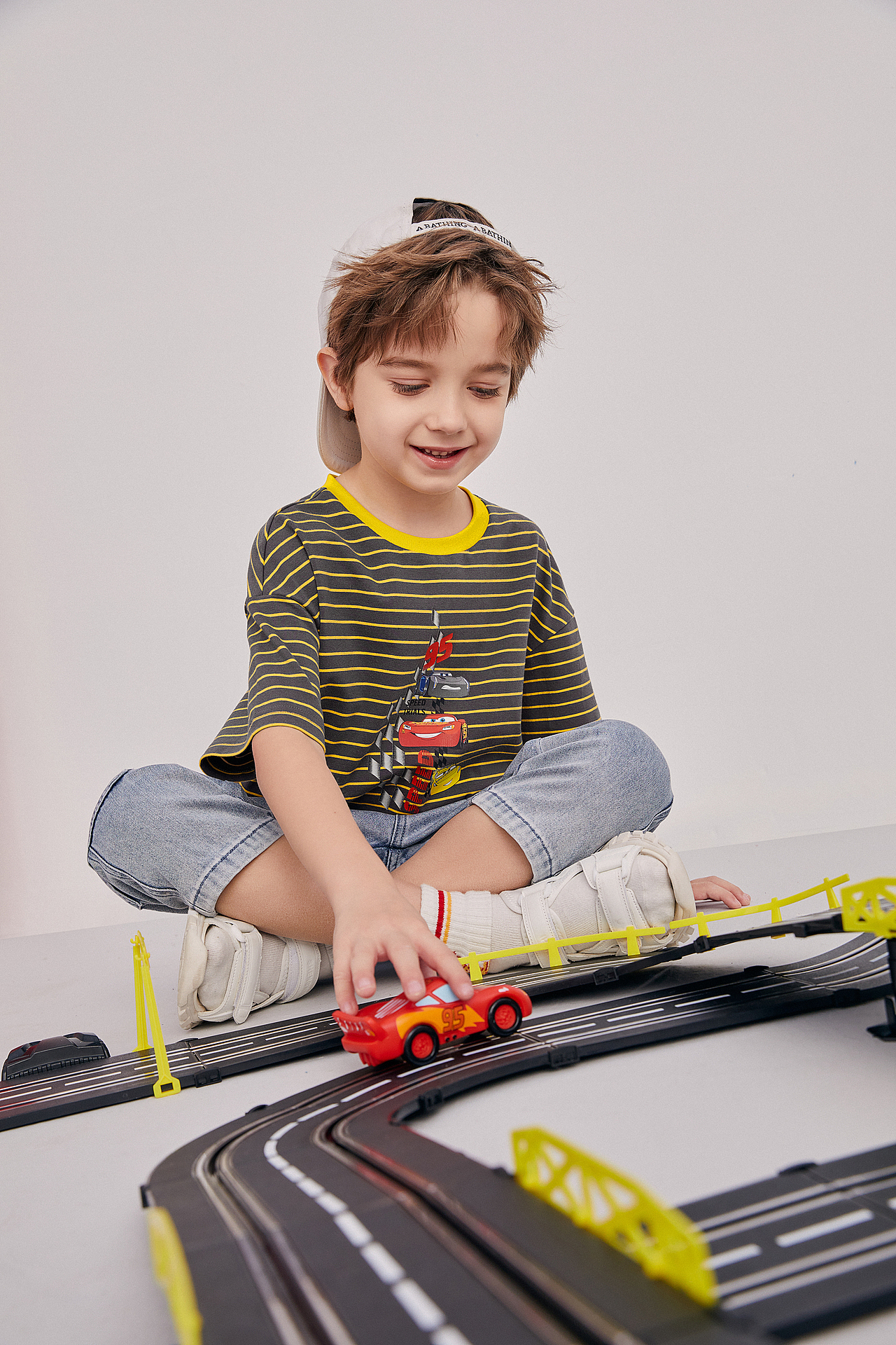 赛车总动员 | minipeace童装（图ZMjUyNTk4MTYw） - 人像摄影 - 站酷设计师rrrrui原创素材 - 站酷ZCOOL