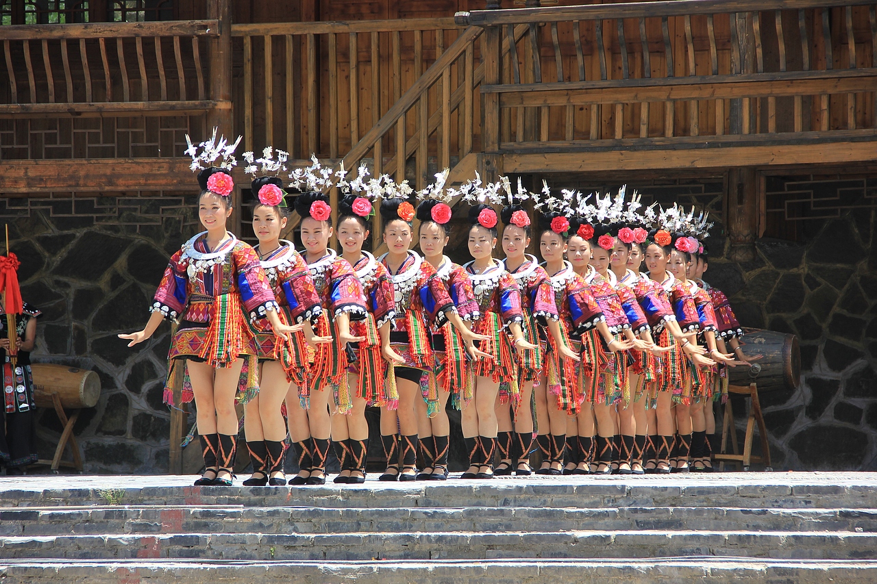 贵州黔东南西江千户苗寨（图ZMTA4Mjk1ODg=） - 首饰设计 - 站酷设计师尚圣原创工作室原创素材 - 站酷ZCOOL