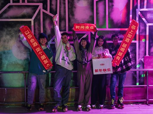 江小白&SEVENBUS 联名视频。以茶会酒，交个朋友