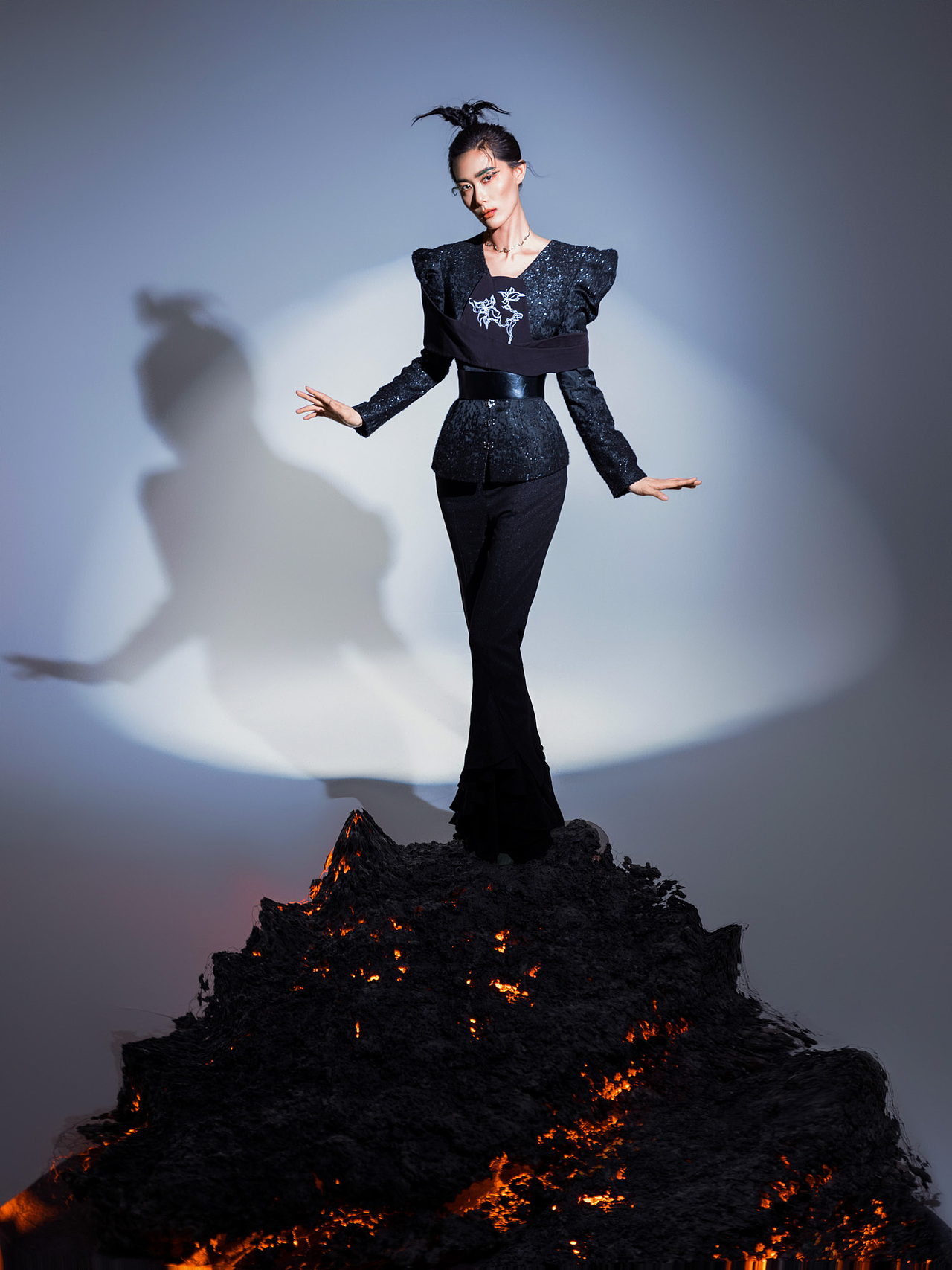 #时装摄影 二十四节气—惊蛰 时尚大片/成都时装摄影（图ZMzMzMTU2NjIw） - 人像摄影 - 站酷设计师成都大禹原创素材 - 站酷ZCOOL