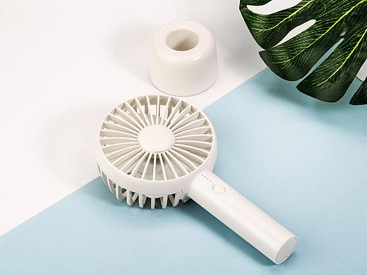 手持小风扇（个人主页-ZMjkxNTYxNzI=） - 修图/后期 - 站酷设计师冷面呆呆原创素材 - 站酷ZCOOL