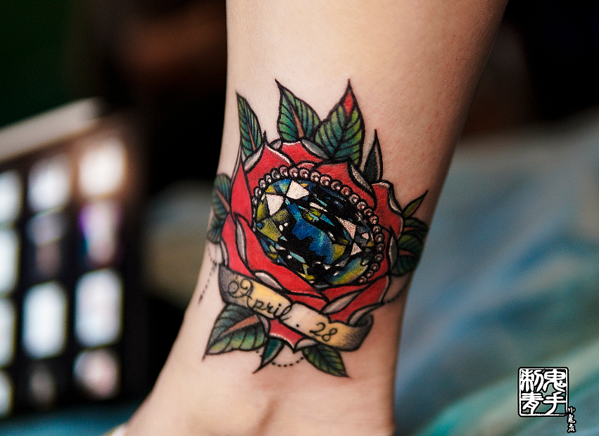 昆明纹身鬼手纹身小鬼店